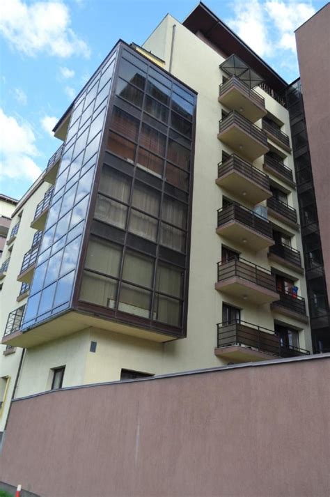 inchirieri garsoniere cluj direct de la proprietari  Apartamentul e situat in cart Gheorgheni, Langa Iulius Mall, la 500m de Lidl, Kaufland, Jisk, statie bus oras, farmacii…etc