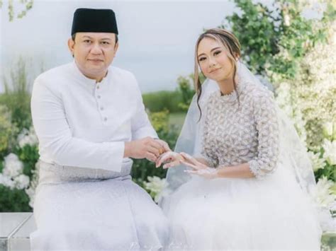 intan najuwa husband  Kata Intan, takdir Allah yang menentukan siapakah pasangan hidupnya sama ada ahli perniagaan, lelaki bergelar Datuk atau sebagainya