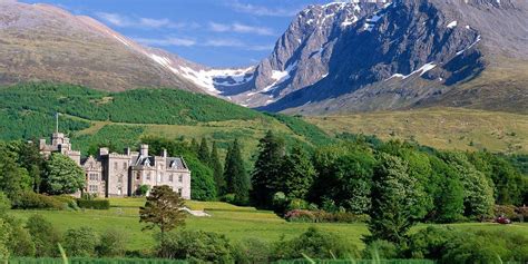 interflora fort william  Its picture-perfect setting, three miles from Fort William town, makes Inverlochy Castle a Scottish masterpiece of 19th century baronial splendour