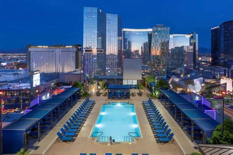 intown suites las vegas  active duty military, members of the National Guard & Reserve, retired military, prior service
