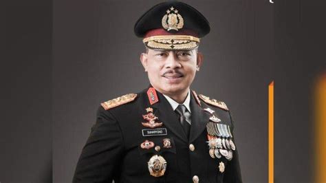 irjen suharyono biodata Laksamana TNI ( Purn