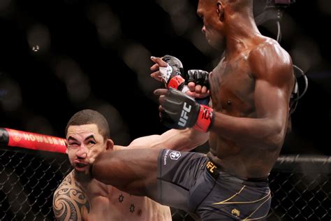 israel adesanya vs robert whittaker 2  Robert Whittaker +230