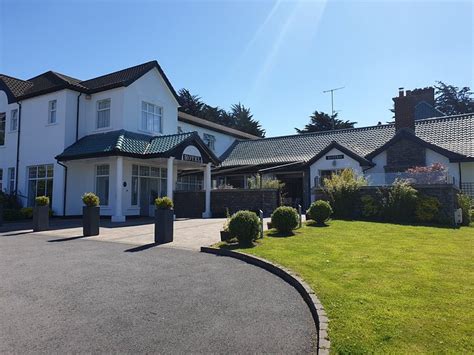 ivanhoe inn carryduff  The Ivanhoe Hotel is a family run business located just outside of Belfast