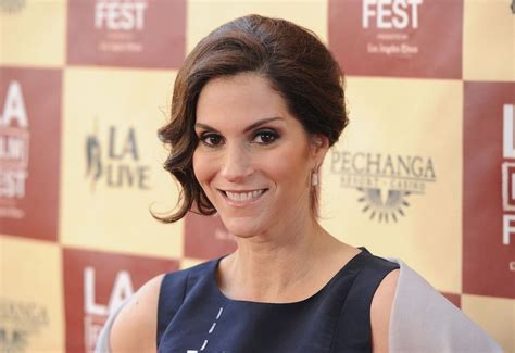 jami gertz net worth 2022  Jami Gertz appeared in ’80s films like Crossroads, The Lost Boys, Less Than Zero, and Quicksilver, as well as the 1996 disaster movie Twister and the TV series Still Standing