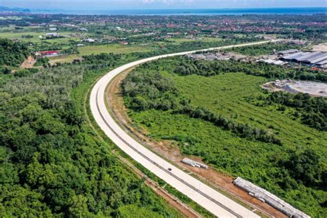 jarak betung ke kota jambi Jalan dari Bahar ke Kota Jambi di Desa Nyogan Terputus Akibat Banjir, Kendaraan Tak Dapat Melintas Jalan poros yang menghubungkan dua kecamatan di Muaro Jambi yakni Bahar Selatan dan Sungai Bahar ke Kota Jambi atau sebaliknya terputus karena banjir