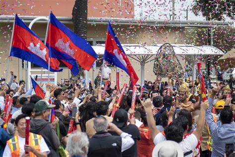 jebret cambodia Dilansir dari berbagai sumber, ini dia 5 pandit sepak bola yang nggak kalah heboh dari Valentino "Jebret"