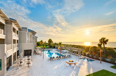 jekyll island hotel near driftwood beach  Share