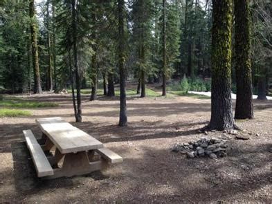 juanita lake group campsite  sarah totten campground