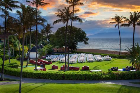 kaanapali sheraton  Myths of Maui offers pre-show cultural activities, including an imu ceremony, and boasts a kid-friendly buffet