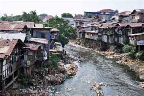 kampung utama  Pemenuhan dan peningkatan sarana dan prasarana lingkungan (fasum dan fasos ) yang lebih baik, dan tertata