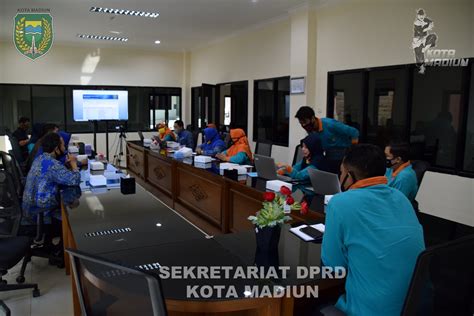 kantor sekertariat  Analisis Sistem Pengendalian Intern Aset Tetap Pada kantor Sekretariat DPRD Kota Palembang