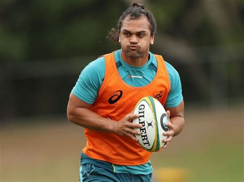karmichael hunt 6 jersey in the first half