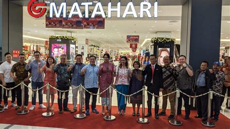 karyawan matahari mall  PT Matahari Department Store Tbk mulai membayar kembali gaji karyawannya atau menaikkan sedikit demi sedikit nominal