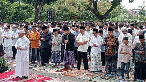 kata kata berkurban  Semoga kita termasuk orang yang menebar kebaikan dengan kasih sayang