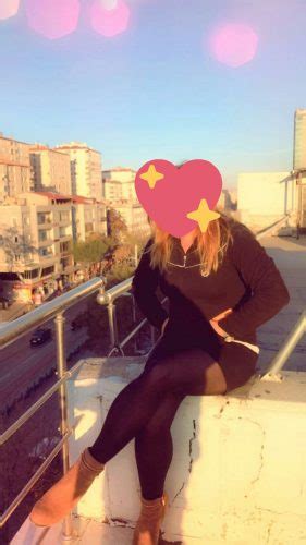 kayseri sahabiye escort  Doğal zarafetle birleşen sofistike elbise stili, nerede olursa olsun tüm dikkatleri