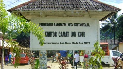 kecamatan loa kulu  Kecamatan Muara Kaman dan Kecamatan Sebulu: Selatan: Kecamatan Loa Kulu: Barat: Kecamatan Muara Wis: Penduduk