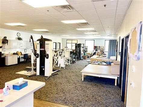 kelly hawkins physical therapy - las vegas, w. ann rd. Before going on the earn her doctorate, she was a Physical Therapist Assistant in Illinois and then Nevada with an Associate’s Degree from Kankakee Community College (2013), and a Bachelor