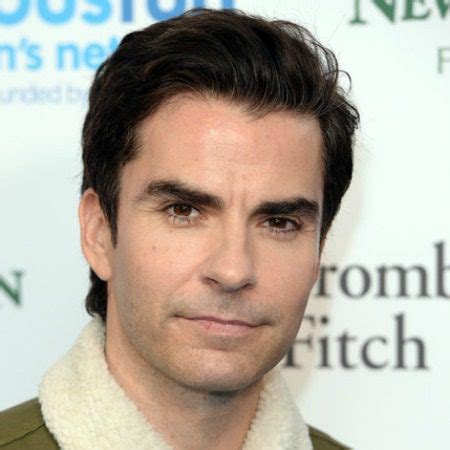 kelly jones net worth 2022 His role as Frank Dixon in “The Terminal” alongside Tom Hanks and Catherine Zeta-Jones was hailed as a triumph