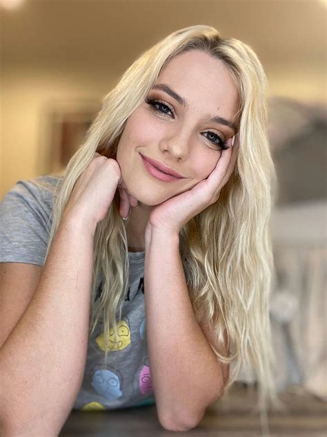 kenna james facebook Kenna James is a model and social media influencer who was born on the in Evansville, Indiana, United States
