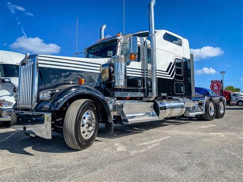 kenworth w900 for sale alberta  Cummins ISX15 6 Cylinder 15 L Diesel 550 hp Engine, 2014 US EPA Label, Requires Diesel Exhaust Fluid, Engine Coolant Heater, 27534