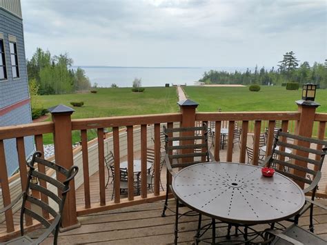 kewadin st ignace hotel  Ignace Hotel on Nov 1, 2023 start from CA $152