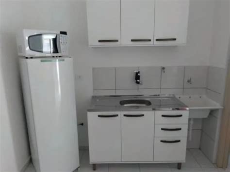 kitnet mobiliada palhoça olx  Um quarto suíte com lavanderia individual: 1 cama de casal box 1 fogão de 4 bocas 1 Geladeira 1 ar- 12 IBTUS 2 Cômoda com 4 gavetas 1 armário de cozinha 1 mesa em madeira L 2 bancos Tem chuveiro elétrico R$1