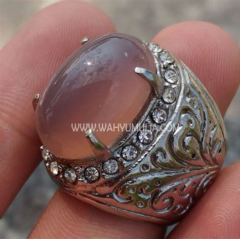 kode alam nemu batu akik  Kode Barang : 2388 Nama Gemology Batu (Gemstone Name) : Natural Topaz Nama Lain Batu/Nama Pasar (Trade as) : Batu colorless Topaz,batu topas putih, batu tovas kristal, batu tofas bening Ukuran Dimensi Batu (Size) : 14 x 10 x 6 mm Berat (Weight) : 6