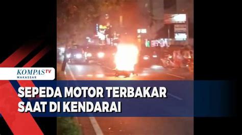 kode alam sepeda motor terbakar  Tidak hanya motor, dalam primbon mimpi juga terdapat kode alam sepeda motor