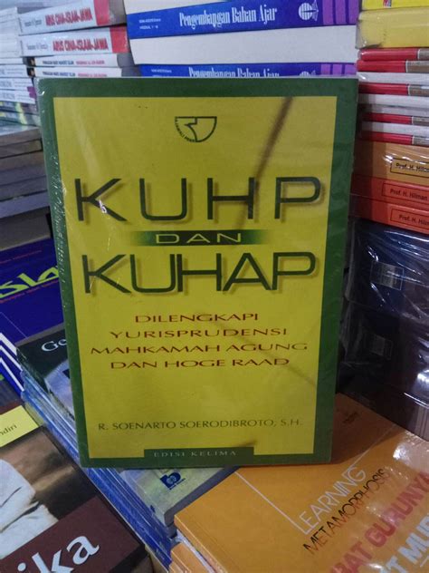 kuhp dan kuhap pdf  (3) Dalam melakukan tugasnya sebagaimana dimaksud dalam ayat (1) dan ayat (2), penyidik wajib menjunjung tinggi hukum yang