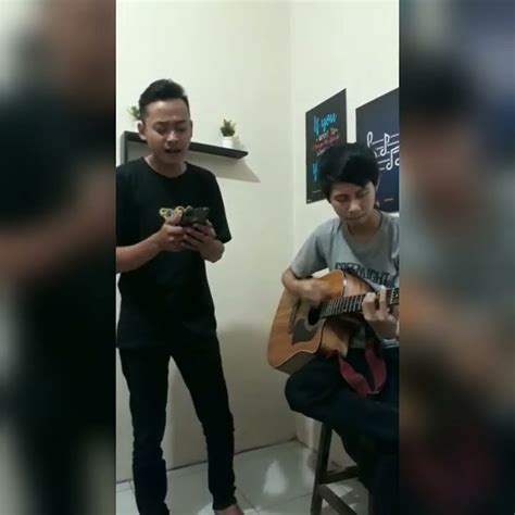 kunci gitar bawalah aku kedalam mimpimu  kau dan aku satu