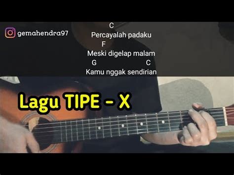 kunci gitar tipe x kamu gak sendirian id diatas adalah lagu yang dinyanyikan oleh Tipe X dengan genre Pop dengan bahasa Bahasa Indonesia, Lagu diatas di kirim oleh Andra Ramadhan pada Friday, 29 Jan 2021 | 14:05Kunci Gitar Tipe-X - Tanda Tanda Patah Hati Chord [Intro] C Dm G C Dm G C Dm G C Dm G C Dm G C Dm G [Verse] C Dm Semalam, waktu ku sendirian C Angin bertiup kencang Dm Mendung berganti hujan C Hatiku gak karuan Dm Aku bertanya-tanya C Ada apa gerangan Dm Tapi ku gak perduli C Mungkin gejala alam [Intro] C Dm G C Dm G C Dm