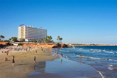 la zenia boulevard webcam  Typically 71 buses run weekly, although weekend and holiday