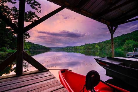 lake leatherwood rentals  Square logs reminiscent of the Scotch Irish settlers in the 1700's make you feel as if you have stepped back to an earlier time