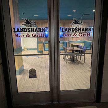 landshark bar and grill lake lanier reviews "