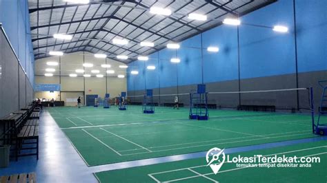 lapangan badminton terdekat  GOR Tirta Sari