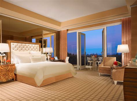 las vegas discount hotel rooms  Sleeps 2
