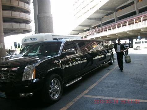 las vegas limo pick up from airport 7010