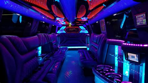 las vegas limo service airport Private One Way Transfer from McCarran Airport to Las Vegas Strip Hotels by SUV