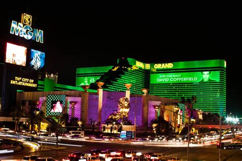 las vegas webcam mgm grand  The massive property features a whopping 4,996 guest rooms and suites spread across 6