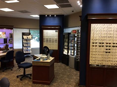 lasik near lakeport  Optometrist