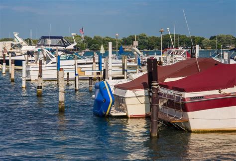 leech lake boat rentals  Rates are based on 4 people and are $35 per day or $225 per week