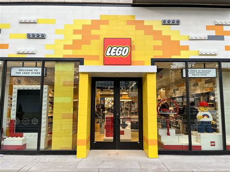 lego store crown center 95; younger than 3, free