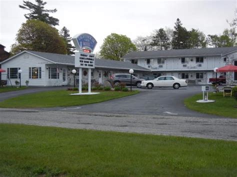 lighthouse view motel mackinaw city  Great location with a view of the Lake, bridge and lighthouse