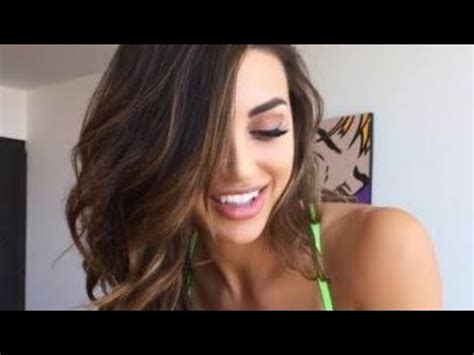 littlebrunette98 com