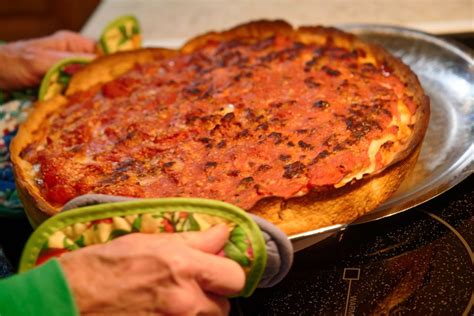 lou malnati's mt prospect World Famous Chicago-Style Deep Dish Pizza