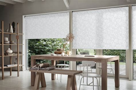 luxaflex electric blinds  Simply push the bottom rail to raise the blinds, and pull it down to lower them