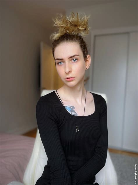 lyracrowo nude leaks  MSFIIIRE Onlyfans Leaked Nudes - Emily Taylor Nude Twitch Streamer Kiya Peters (@bbygirl29) - Nude Leaked