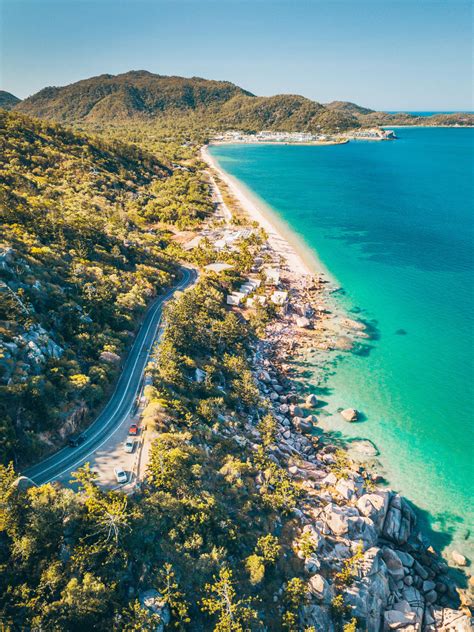 magnetic island flights  Boat Tours