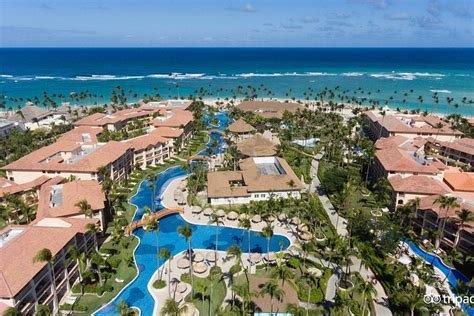 majestic colonial punta cana parking  Free Wifi 