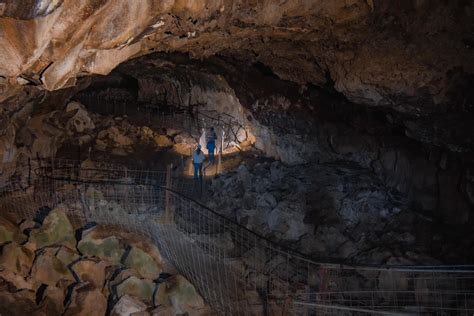 mammoth cave shoshone idaho  1 hr 56 min: Jerome, ID